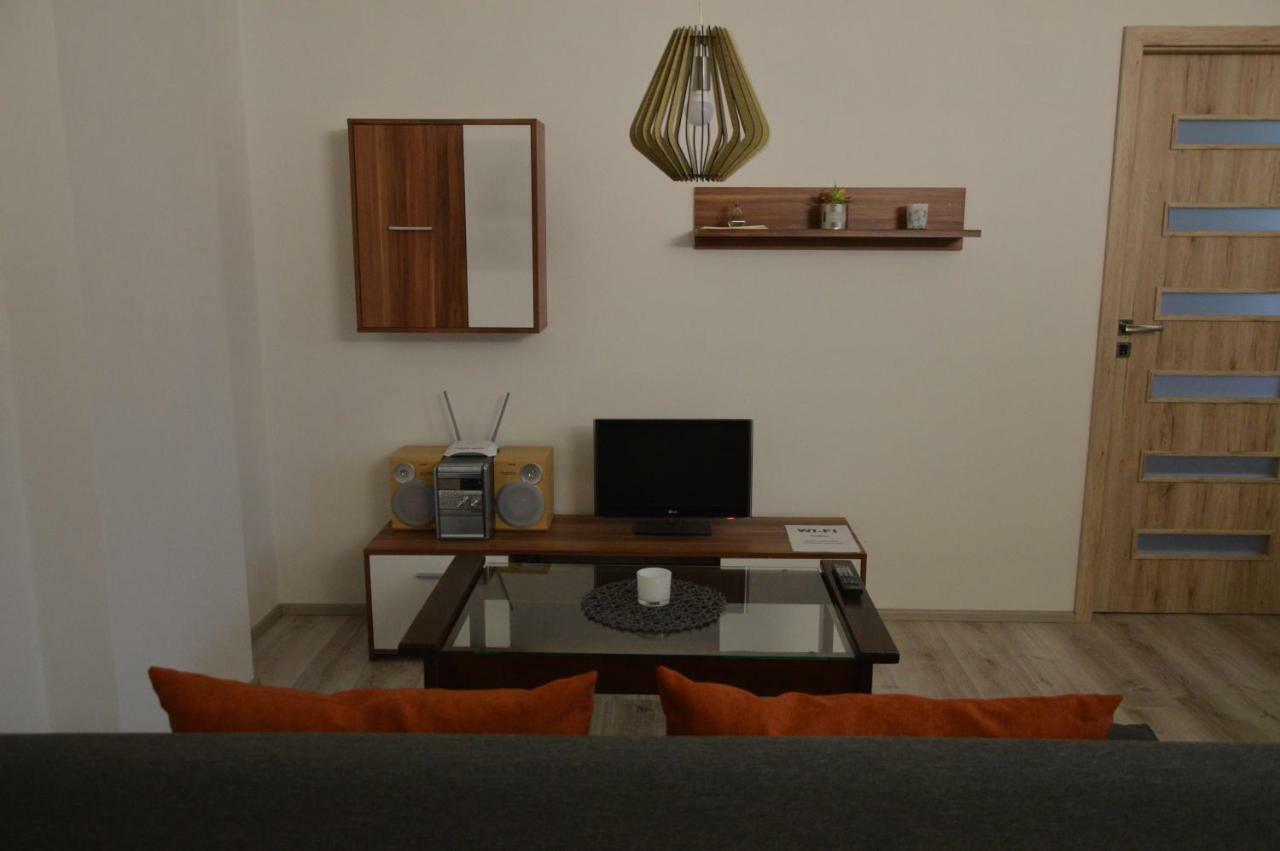 Apartmanovy Byt トレボン エクステリア 写真