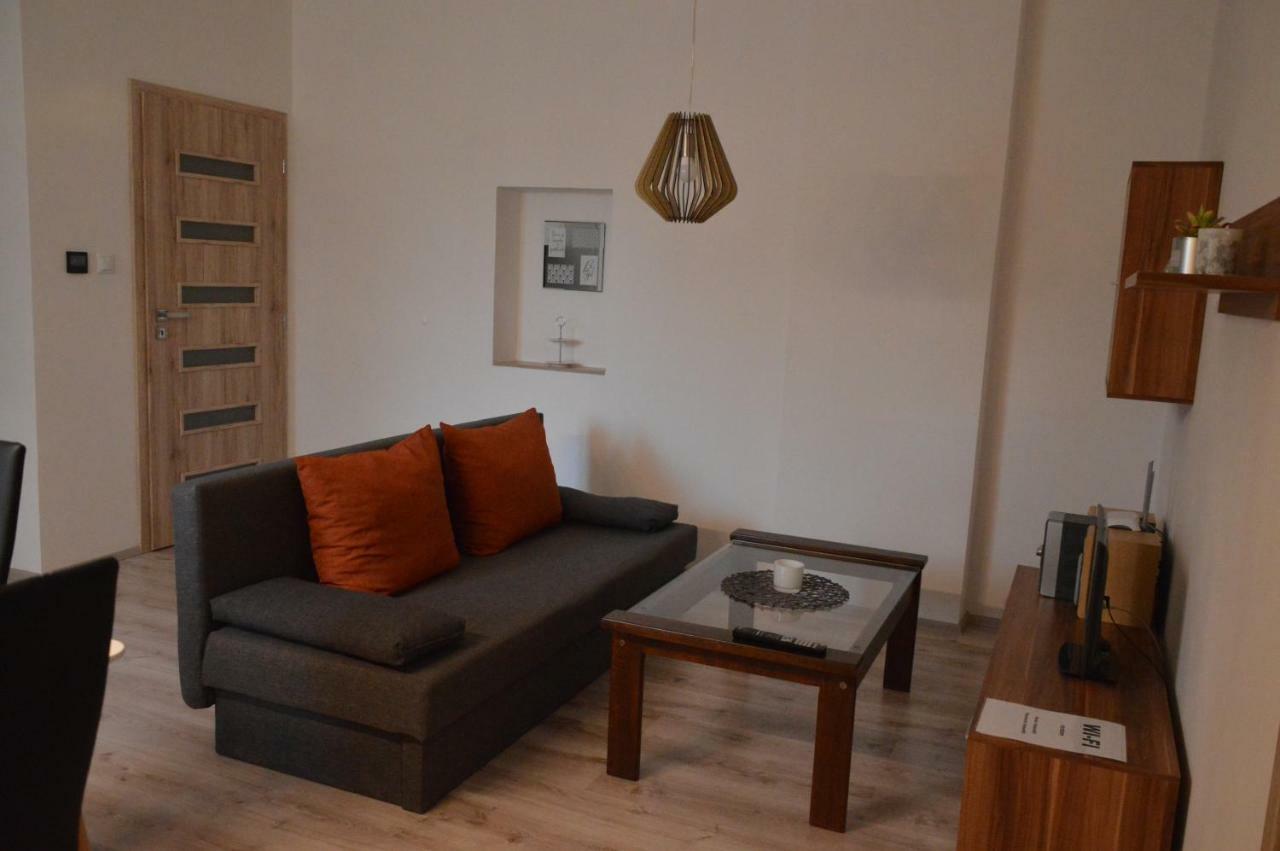 Apartmanovy Byt トレボン エクステリア 写真