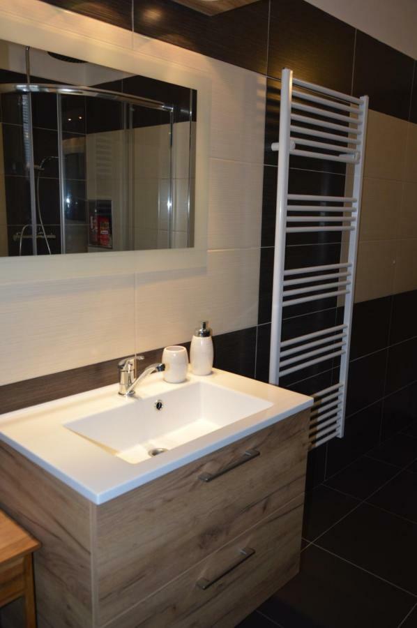 Apartmanovy Byt トレボン エクステリア 写真