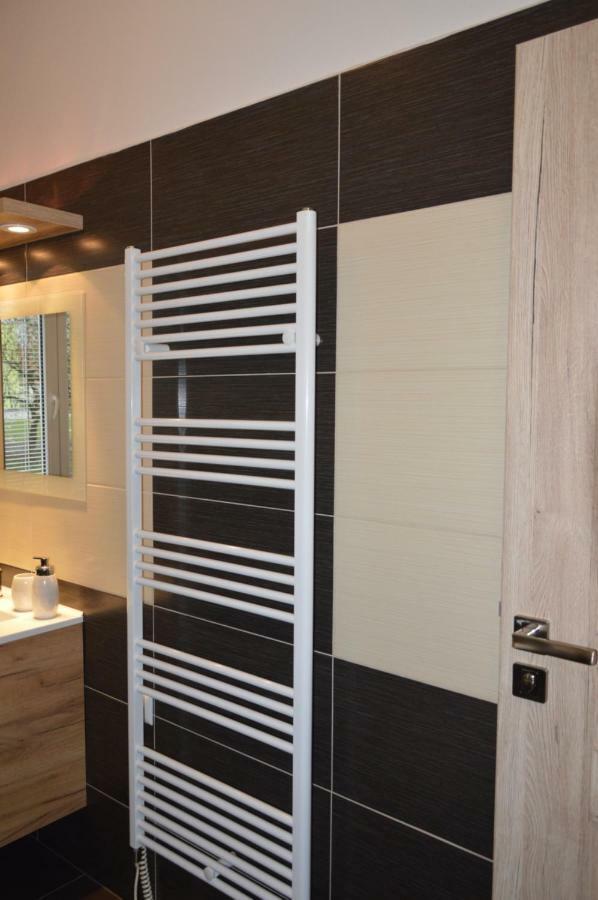 Apartmanovy Byt トレボン エクステリア 写真